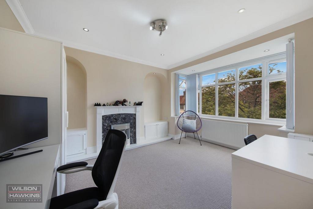 14 A Dudley Gardens - y Dy CJL3 W4p MIOyj Cqmwn.jpg