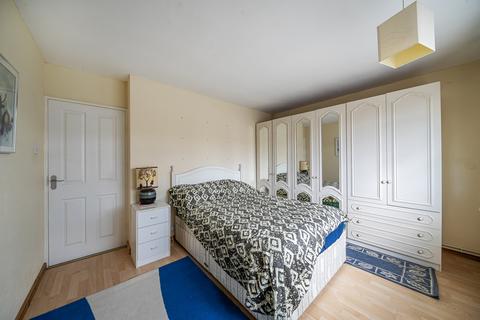 2 bedroom apartment for sale, Attlee Road, Hayes