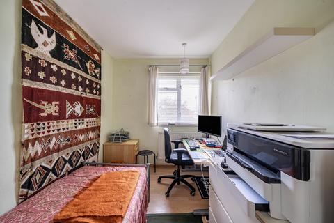 2 bedroom apartment for sale, Attlee Road, Hayes