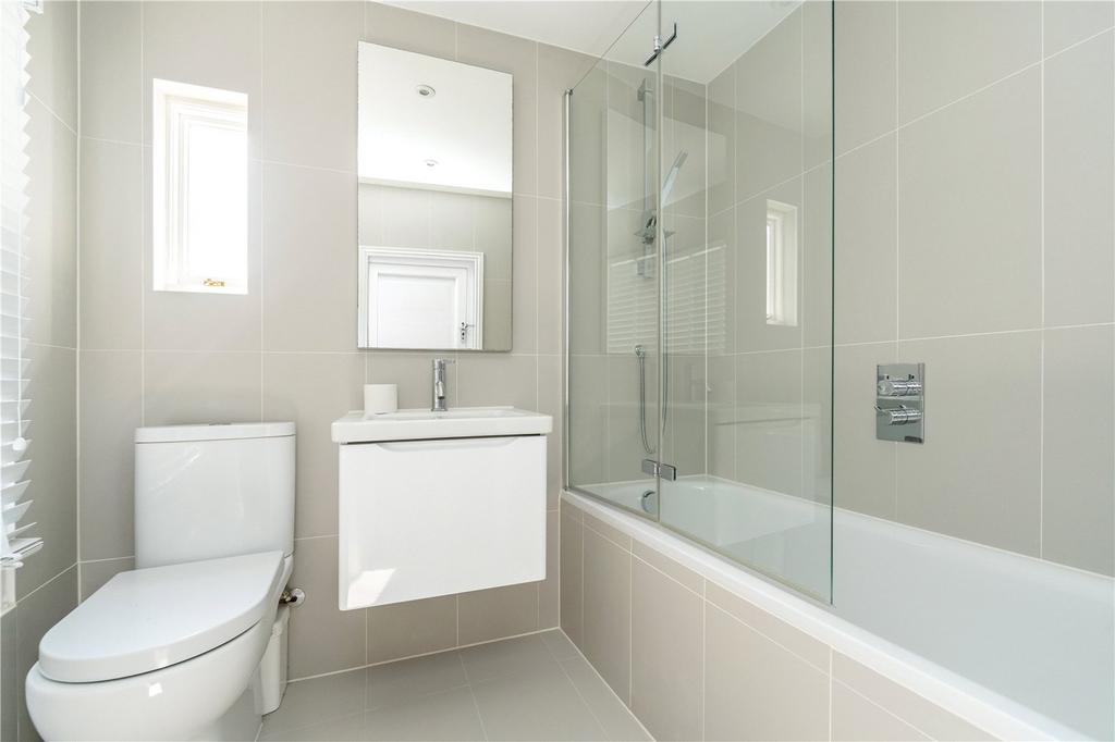 En-Suite 1