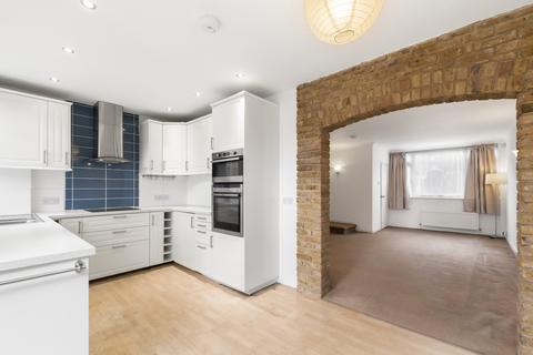3 bedroom end of terrace house for sale, Drakefield Road, SW17