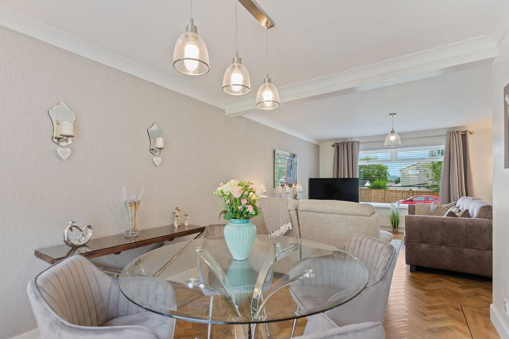 Dining area/Lounge