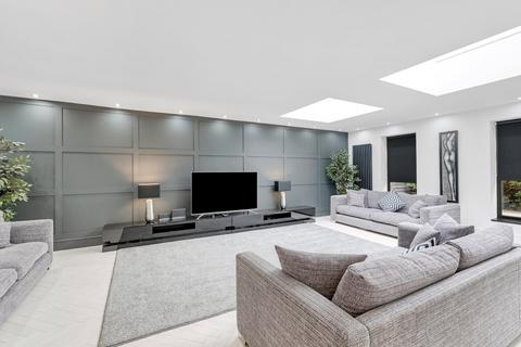 4 bedroom detached house for sale, Selsey Drive, East Didsbury, Manchester, M20