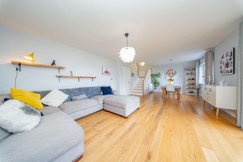 undefined, Roosevelt Road, Kirknewton EH27