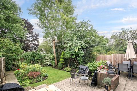 undefined, Goodwyn Avenue, Mill Hill, London, NW7