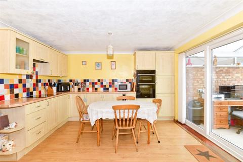 29 Meadow Crescent, Upper Halling, Rochester, ME2 1JJ