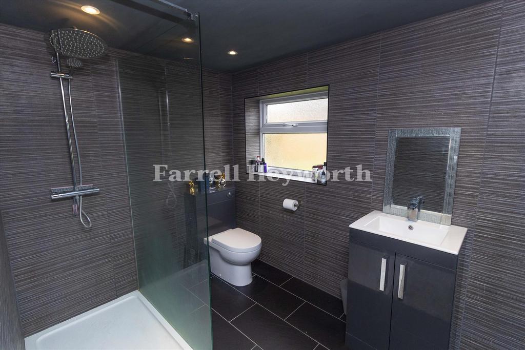 Bedroom 4 en suite