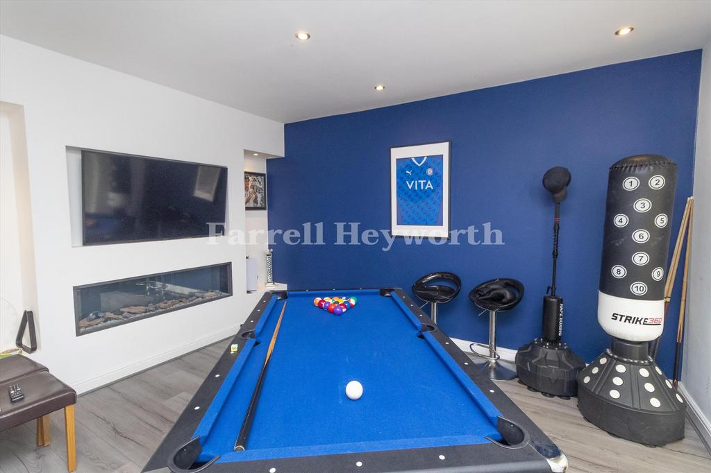 Open Plan Living 6