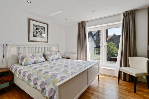 3 bedroom house for sale, Larkbere Road, London