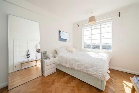 2 bedroom flat for sale, The Grampians, London W6