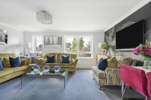 undefined, Ashtead Village