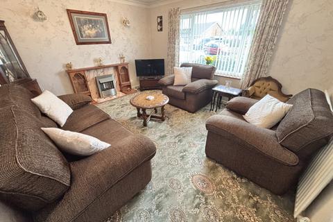 3 bedroom semi-detached house for sale, Penrhos Avenue, Fleetwood FY7