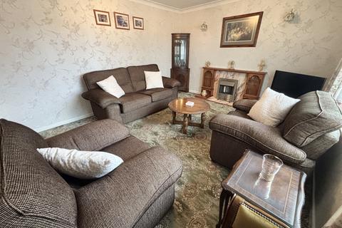 3 bedroom semi-detached house for sale, Penrhos Avenue, Fleetwood FY7
