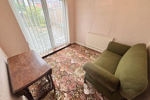 3 bedroom semi-detached house for sale, Penrhos Avenue, Fleetwood FY7