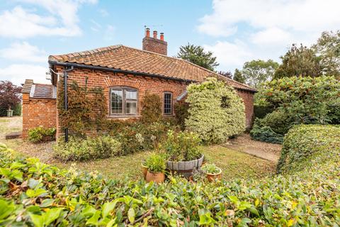 4 bedroom cottage for sale, Chain Free in Brisley