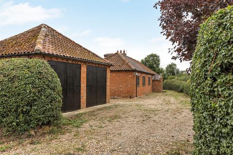 4 bedroom cottage for sale, Chain Free in Brisley