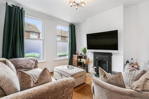 2 bedroom flat for sale, Crimsworth Road, London