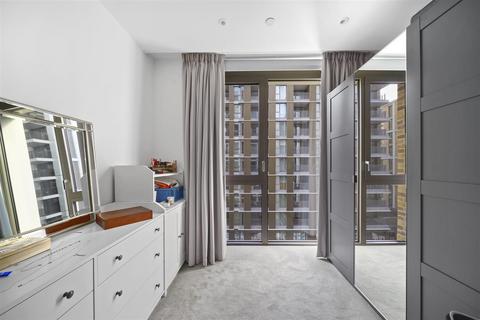 2 bedroom flat for sale, Palmer Road, London