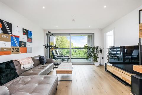 undefined, Buckhold Road, London