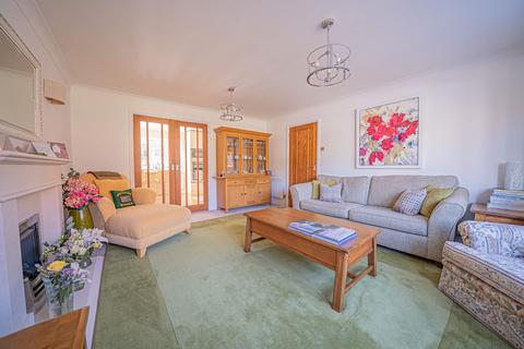 29 Saracen Drive, Balsall Common, Coventry, CV7 7UA