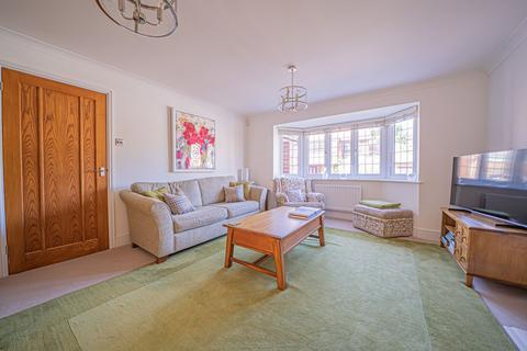29 Saracen Drive, Balsall Common, Coventry, CV7 7UA