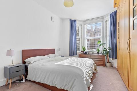 2 bedroom flat for sale, Wiverton Road, Sydenham, London