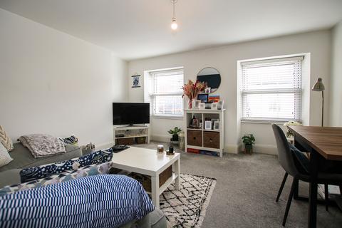 2 bedroom property for sale, 15 Sausmarez Street, St Peter Port, Guernsey, GY1