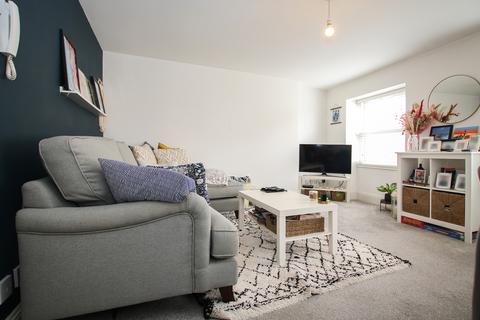 2 bedroom property for sale, 15 Sausmarez Street, St Peter Port, Guernsey, GY1