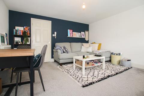 2 bedroom property for sale, 15 Sausmarez Street, St Peter Port, Guernsey, GY1
