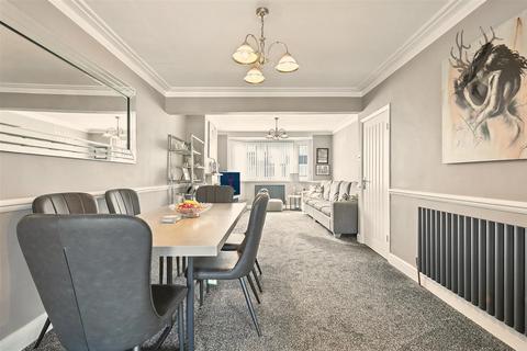 undefined, Heriot Avenue, London E4