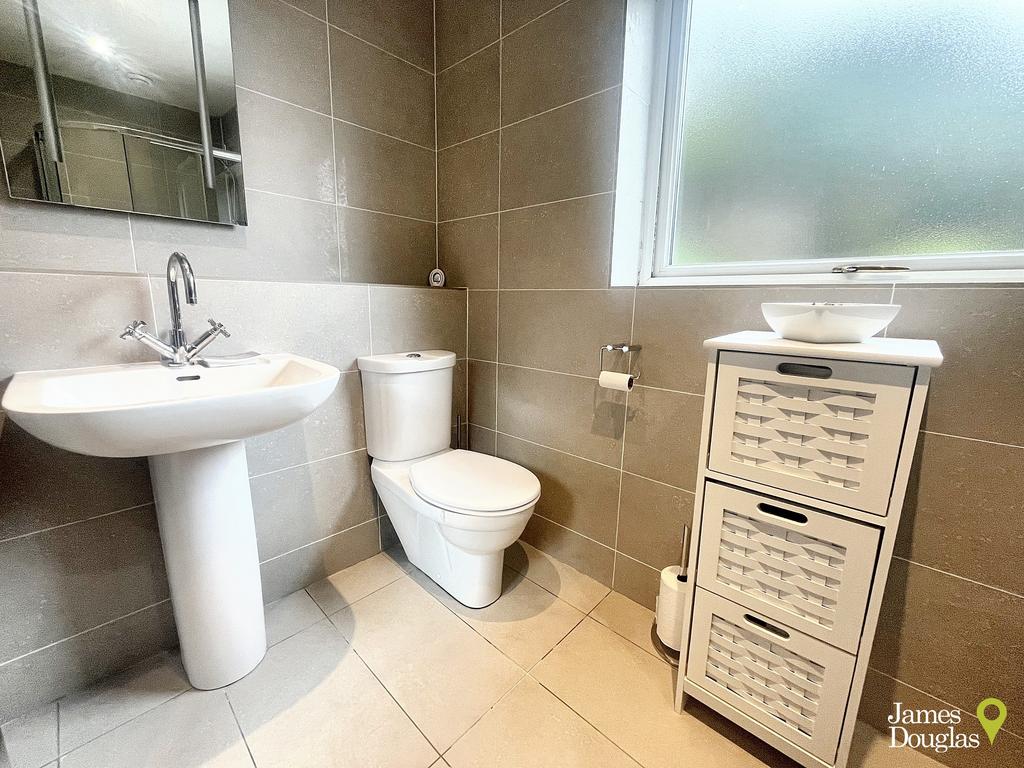 Ensuite1