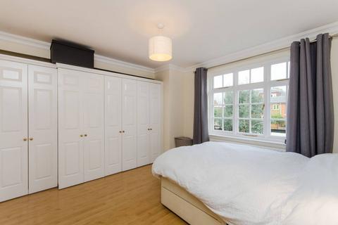 2 bedroom flat to rent, Grosvenor Hill, Wimbledon Village, London, SW19