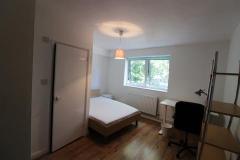 2 bedroom flat to rent, Camden, London NW1