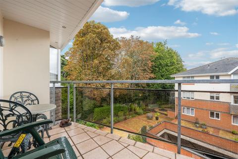 2 bedroom flat for sale, Portarlington Road, Bournemouth