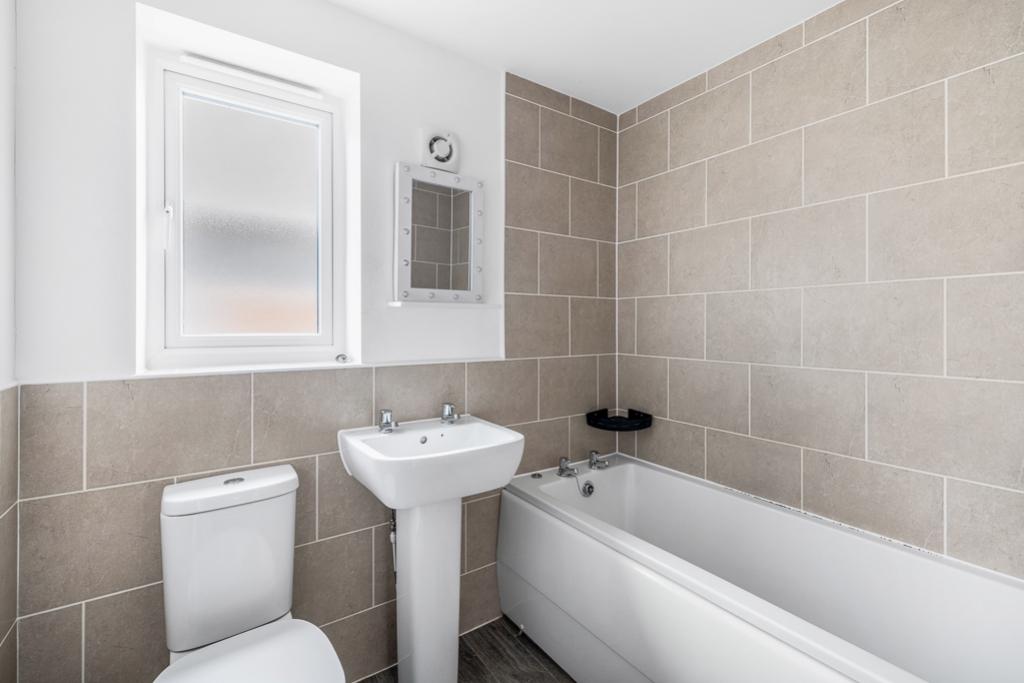 71 Swift Gardens (Kirton)-18