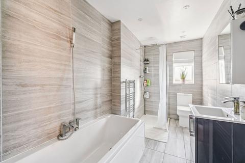 undefined, Emerald Road, Luton LU4