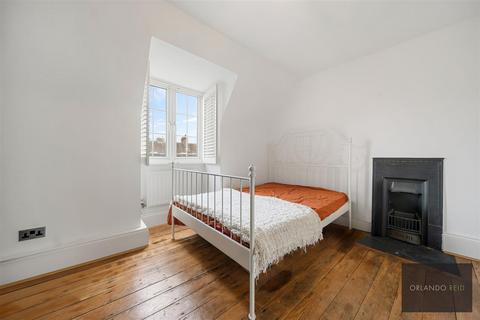 57 Stockwell Gardens, London, SW9 0RY