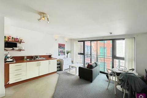 2 bedroom flat to rent, City Point 2, 156 Chapel Street, City Centre, Salford, M3