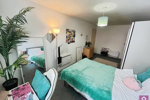 2 bedroom flat to rent, City Point 2, 156 Chapel Street, City Centre, Salford, M3