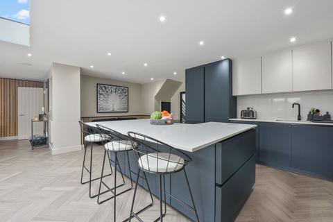 47 Upper Queens Road, Ashford, TN24 8HL