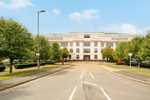 3 bedroom apartment for sale, Ovaltine Court, Ovaltine Drive, Hertfordshire WD4