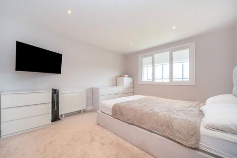 3 bedroom apartment for sale, Ovaltine Court, Ovaltine Drive, Hertfordshire WD4