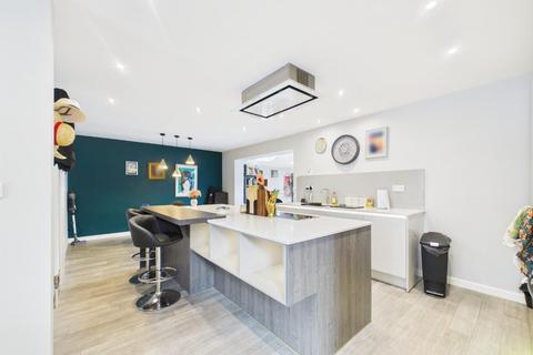 4 bedroom detached house for sale, Swaines Meadow, Wirksworth DE4