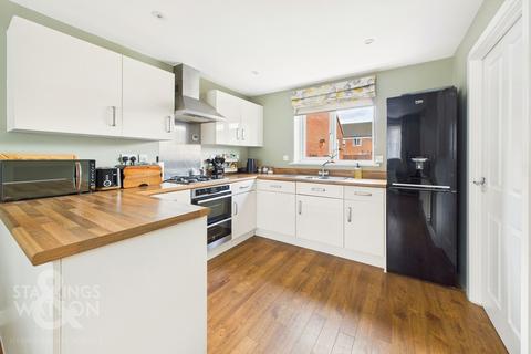 3 bedroom detached house for sale, Ollett Court, Wymondham, Norwich