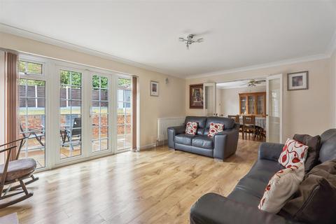 4 bedroom detached house for sale, Cotefield Drive, Leighton Buzzard, Bedfordshire