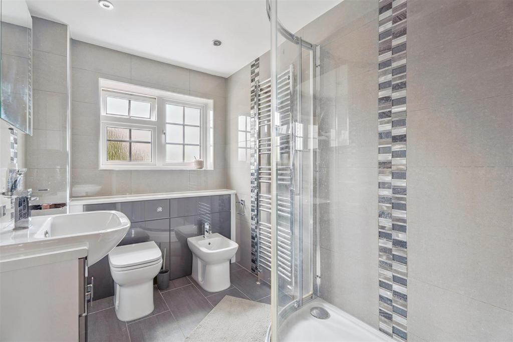 Family bathroom