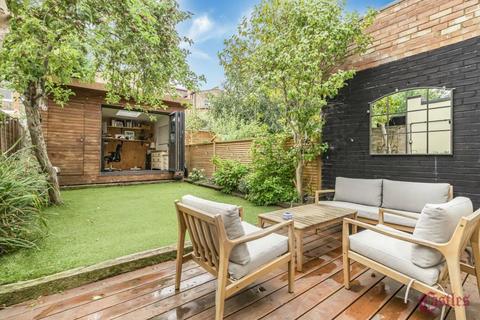 5 bedroom terraced house to rent, Nelson Road, Crouch End, N8