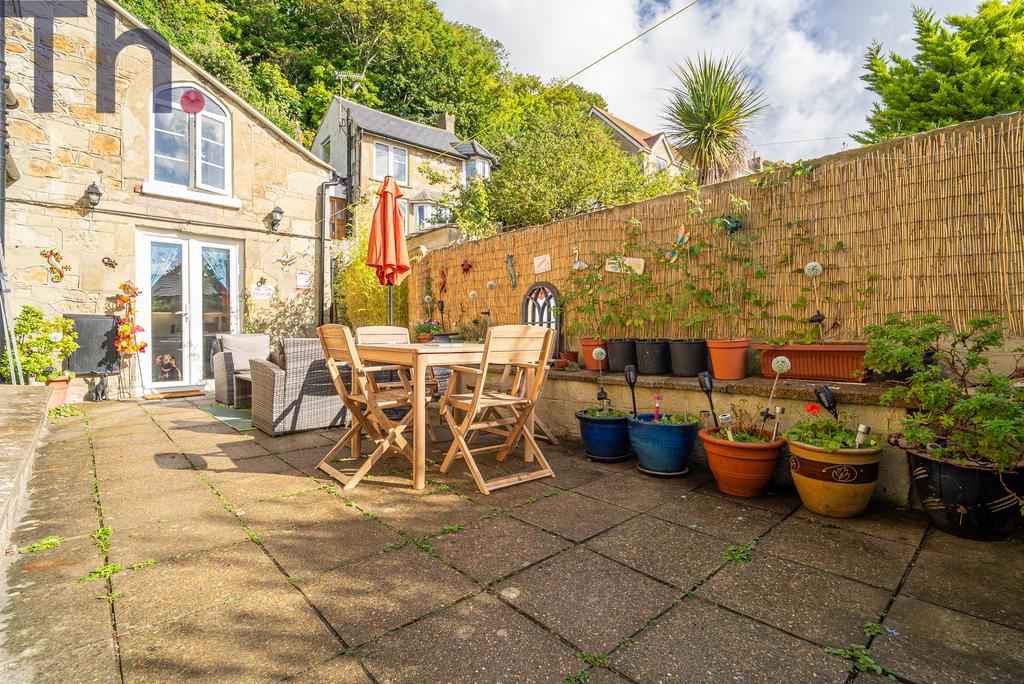 Side Courtyard/Patio