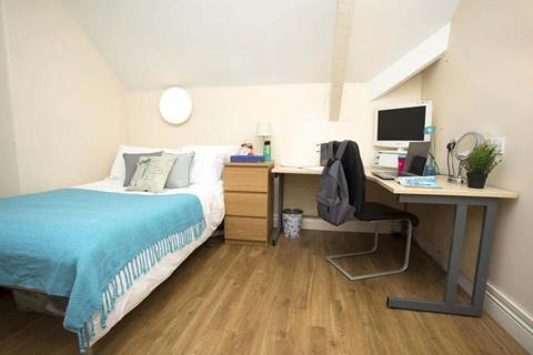 Studio to rent, West End Lane, West Hampstead
