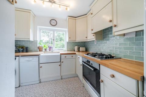 1 bedroom flat for sale, Louvaine Road, London, SW11